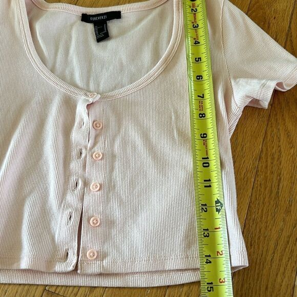 Forever‎ 21 Ribbed pale pink button up cropped Top Medium - Picture 4 of 6